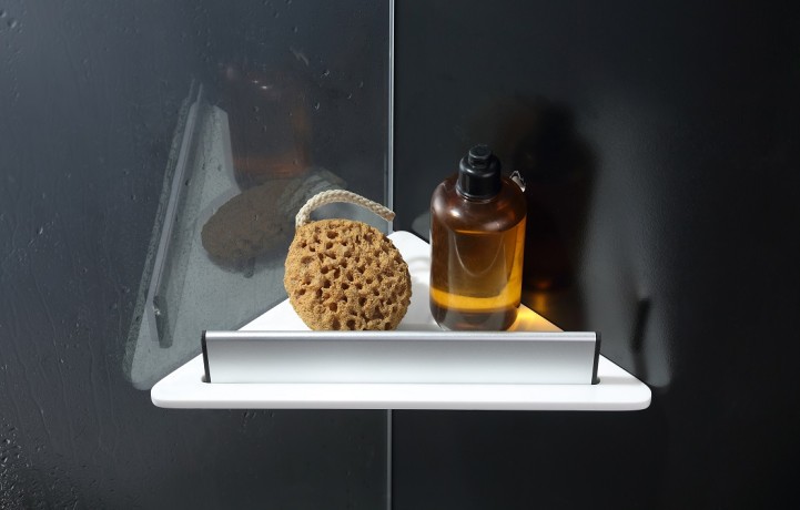 Душевая полка LANGBERGER ACCESSORIES 73451-WH подвесная со скребком съемным цвет белый